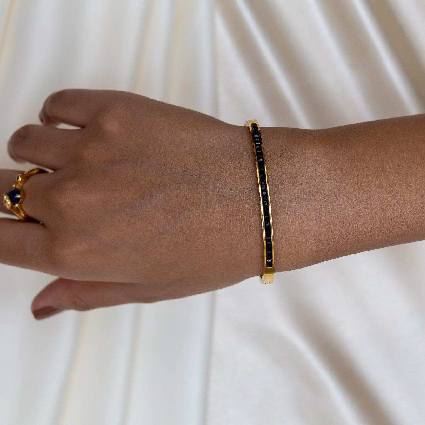 Urban Rani Regal Strands Bangle