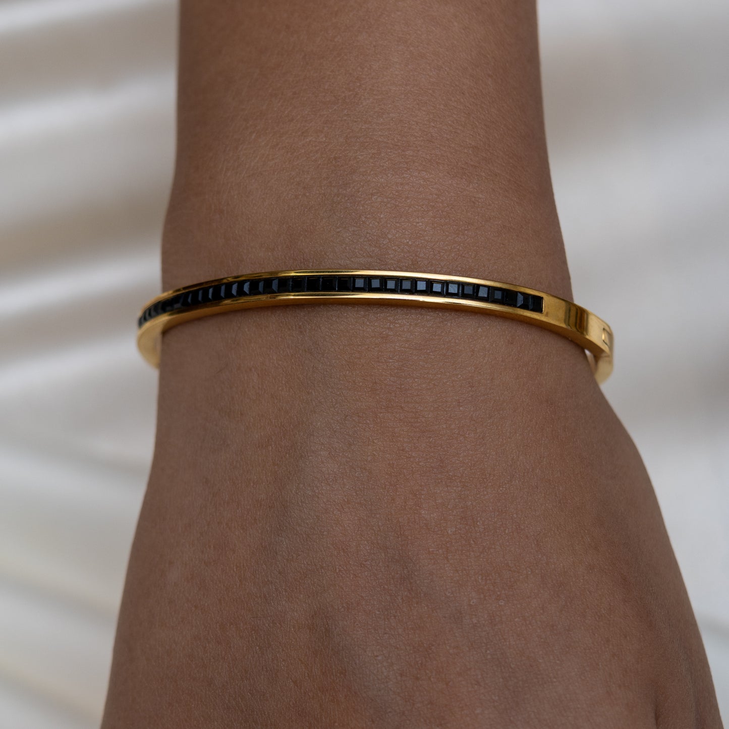 Urban Rani Regal Strands Bangle