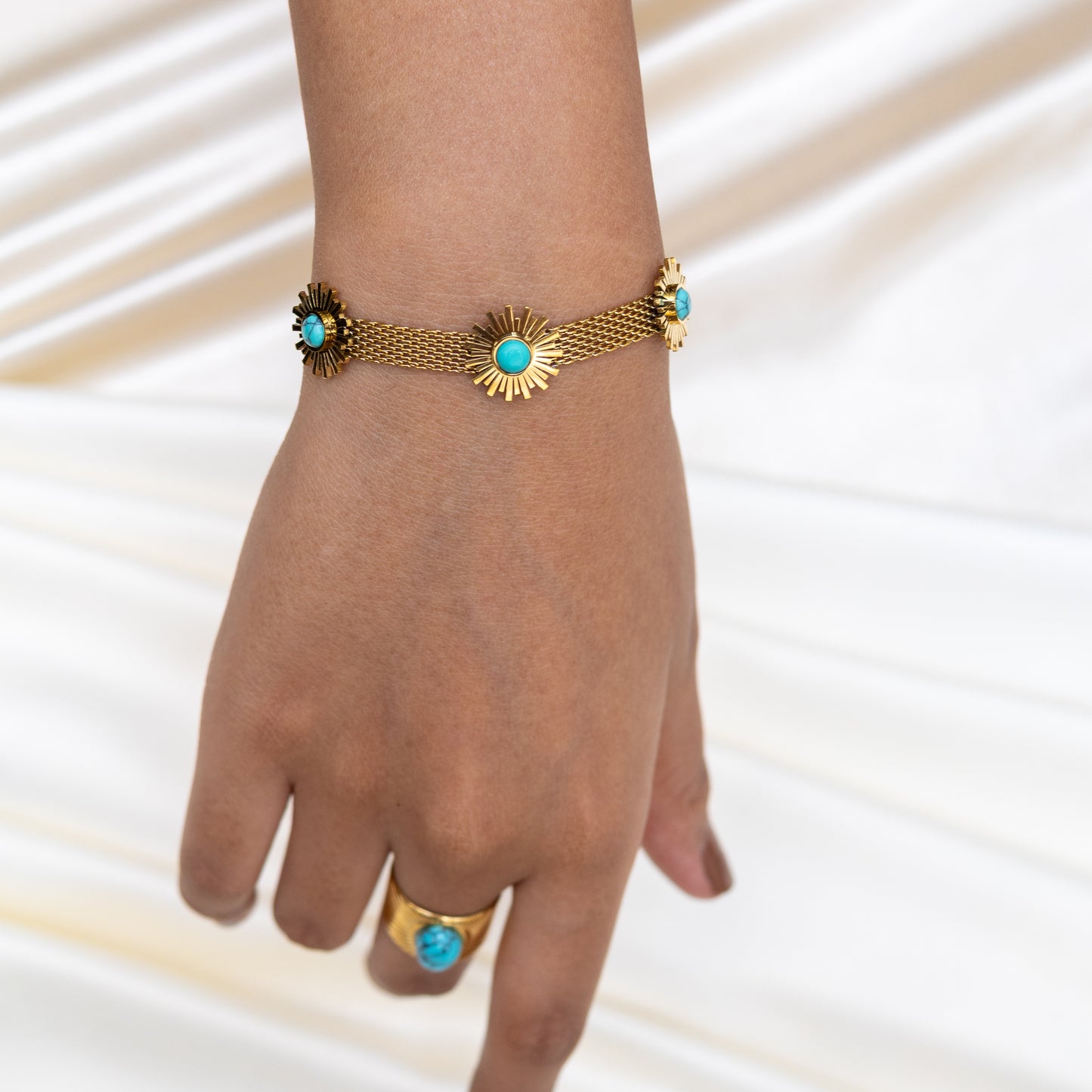 Urban Rani Azure Rays Bracelet