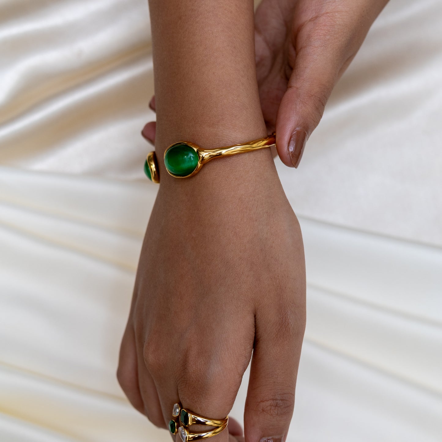 Urban Rani Oval Grace Open Bracelet