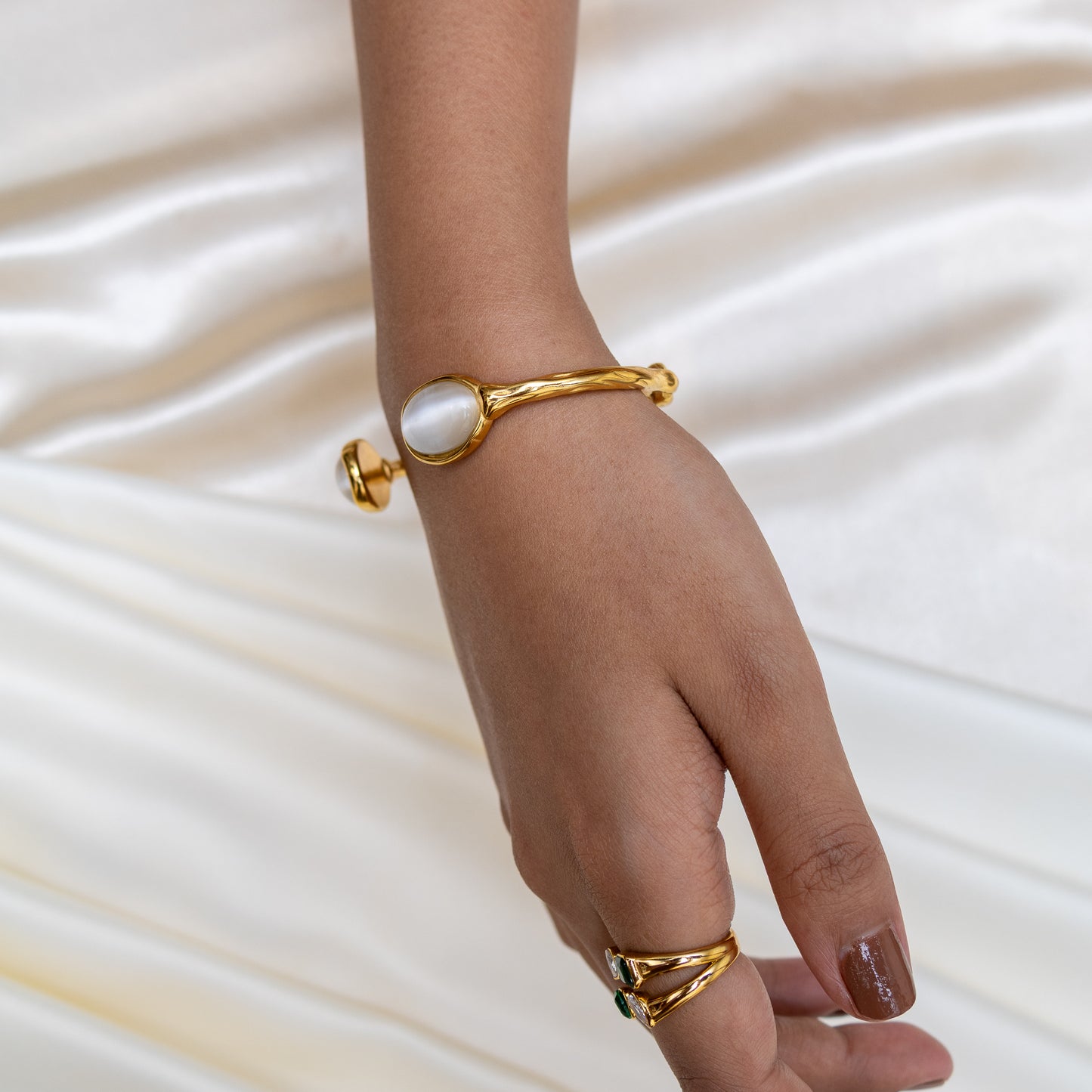 Urban Rani Oval Grace Open Bracelet