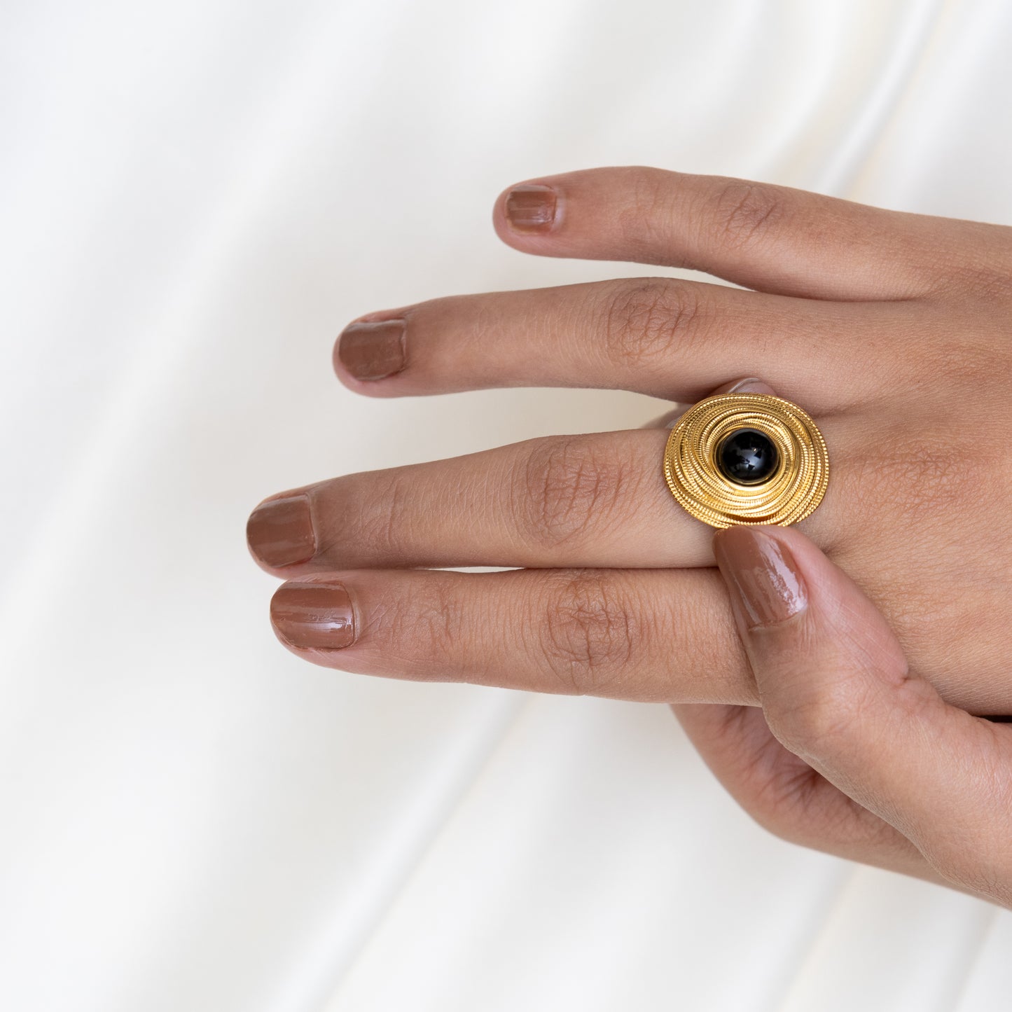 Urban Rani Golden Ripple Classic Ring