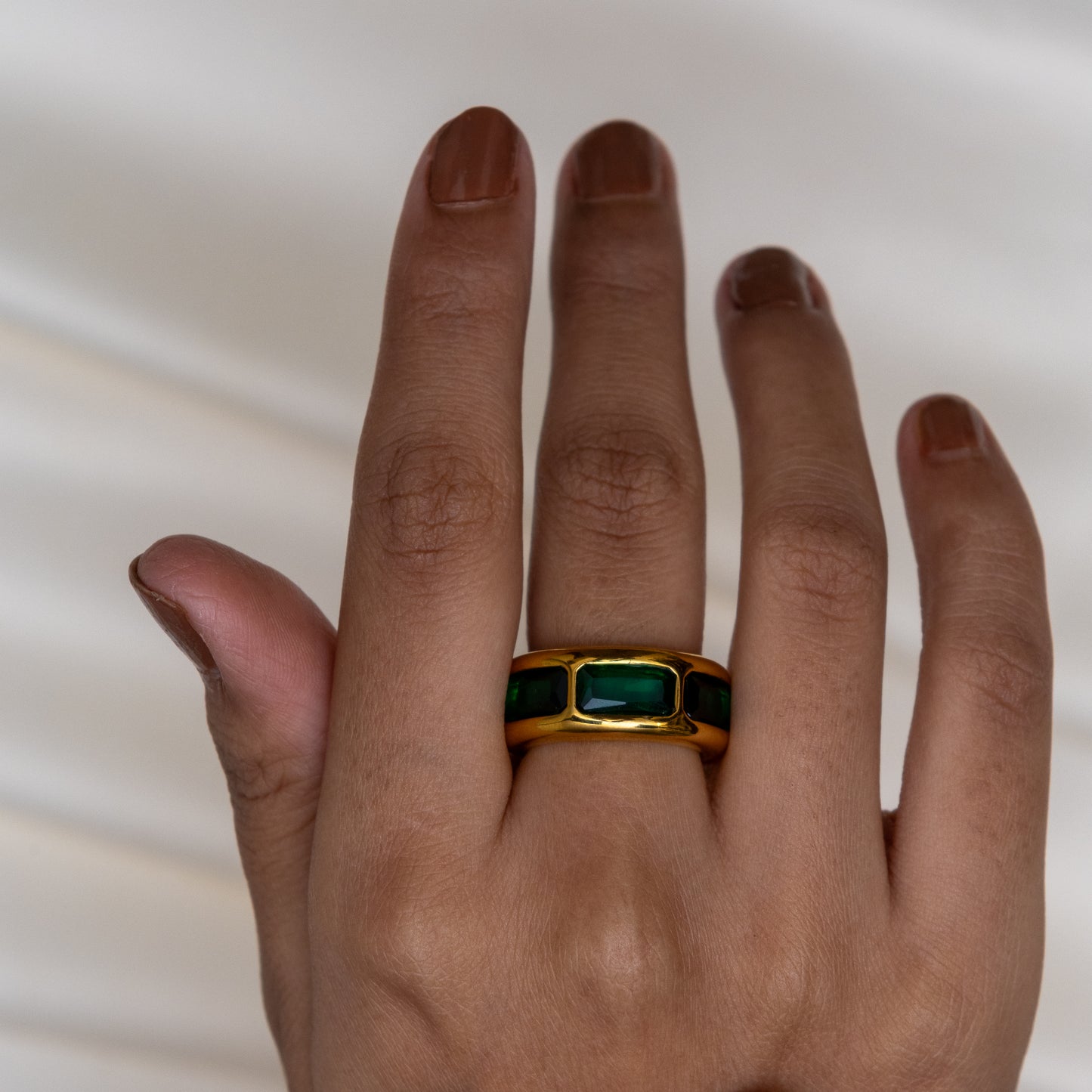 Urban Rani Emerald Power Band