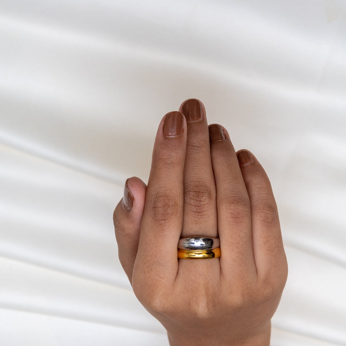 Two Tone Curve Ring