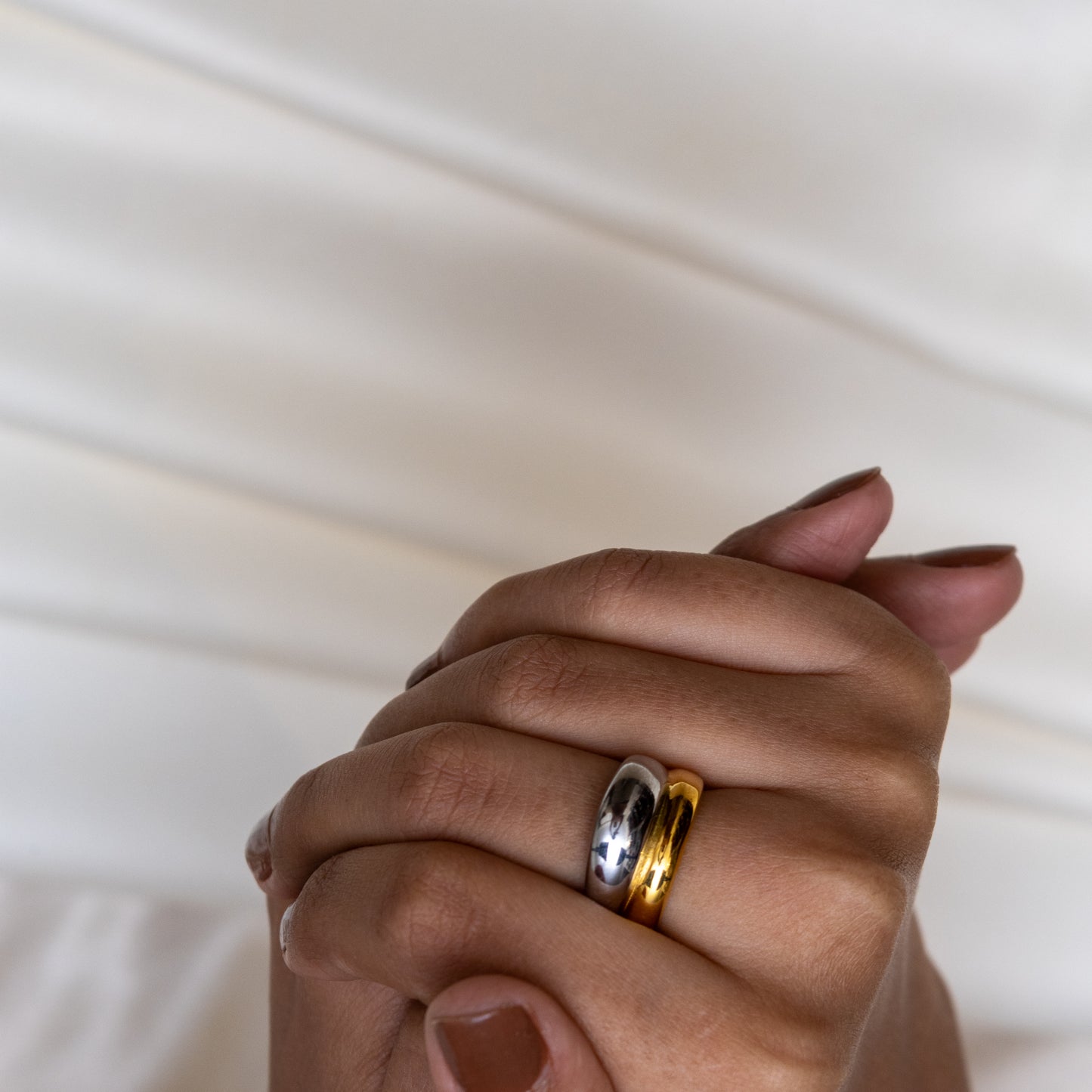 Two Tone Curve Ring