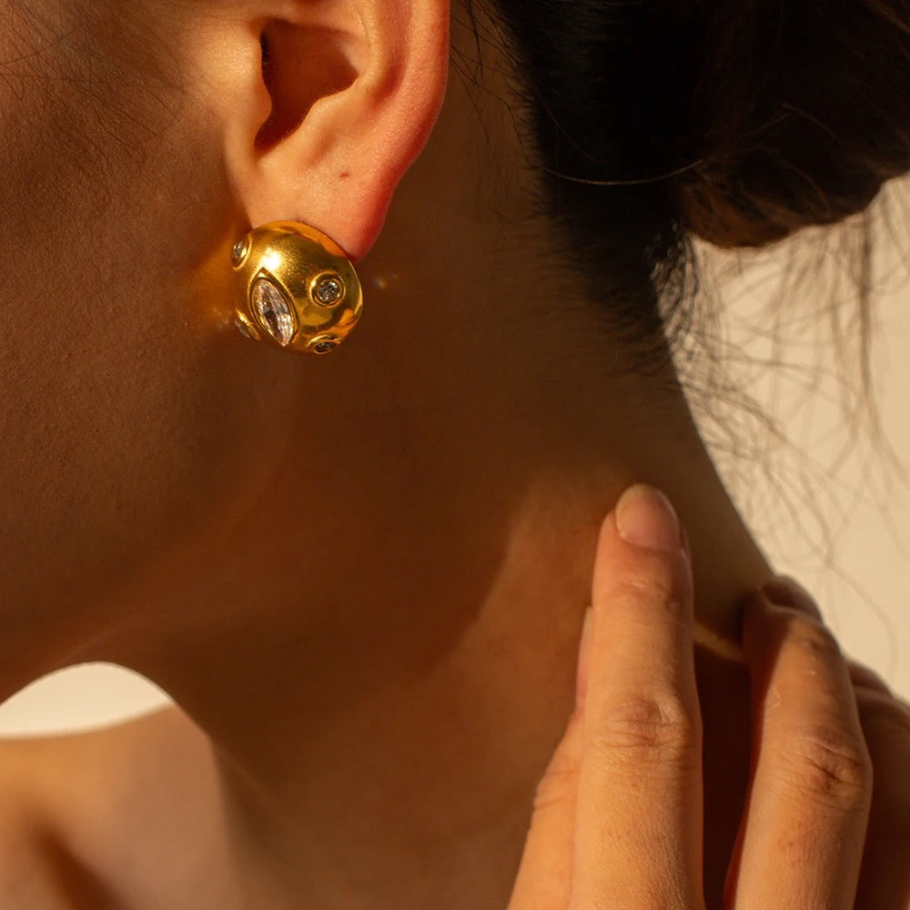 Urban Rani Raven Kiss Earring