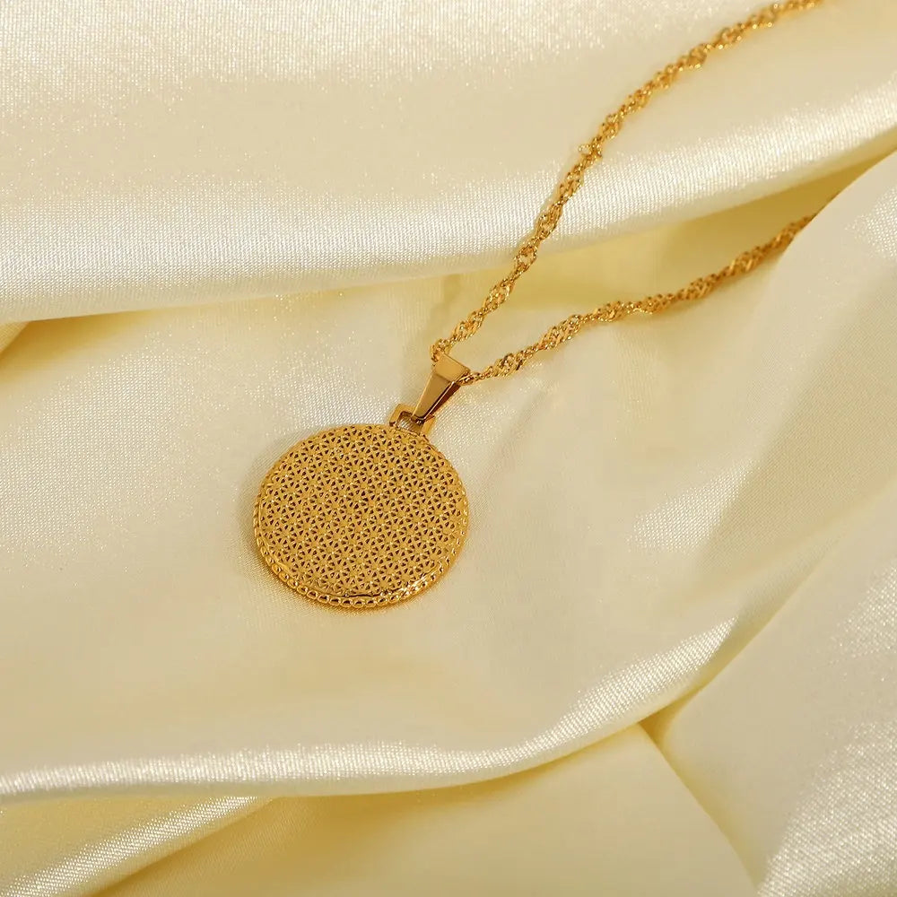 Urban Rani Sol Circle Pendant Necklace