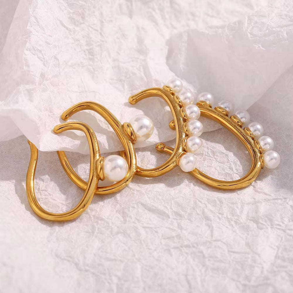 Perlina Pearl Ear Cuff