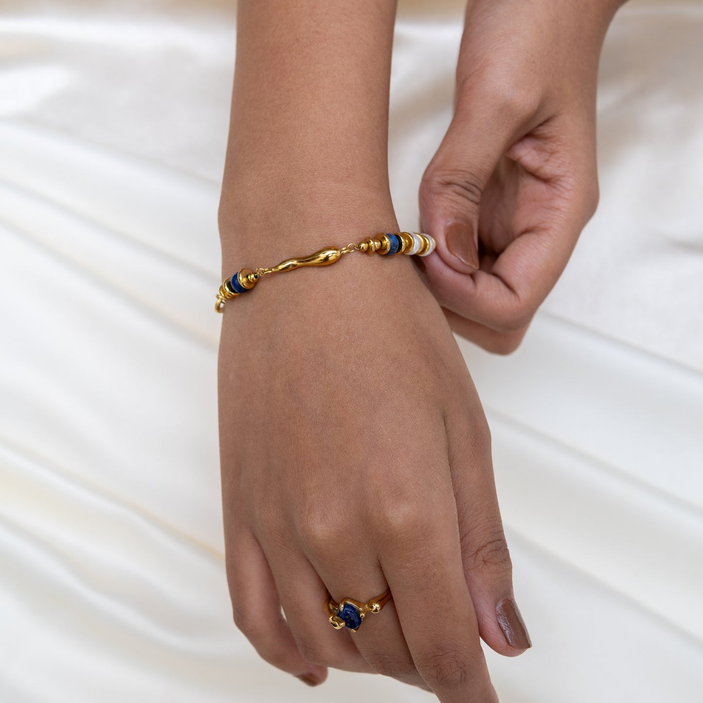 Urban Rani Wave Link Bracelet