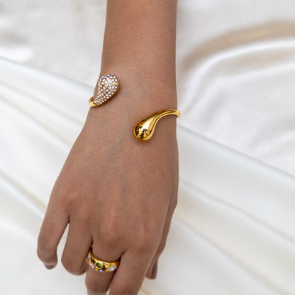 Urban Rani Luminous Curve Bracelet
