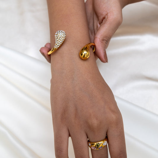 Urban Rani Luminous Curve Bracelet