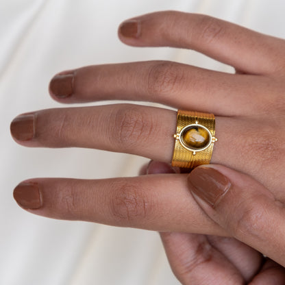 Urban Rani Brown Classic Band Ring
