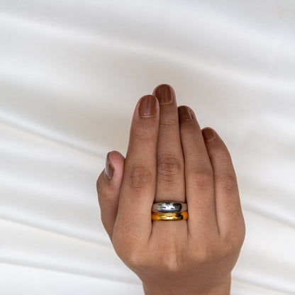Two Tone Curve Ring
