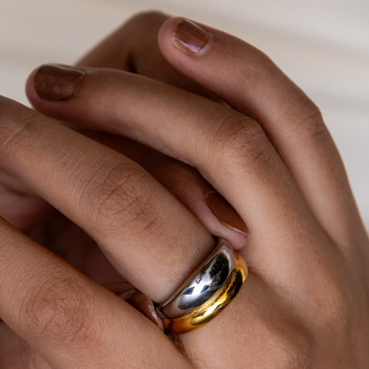 Two Tone Curve Ring