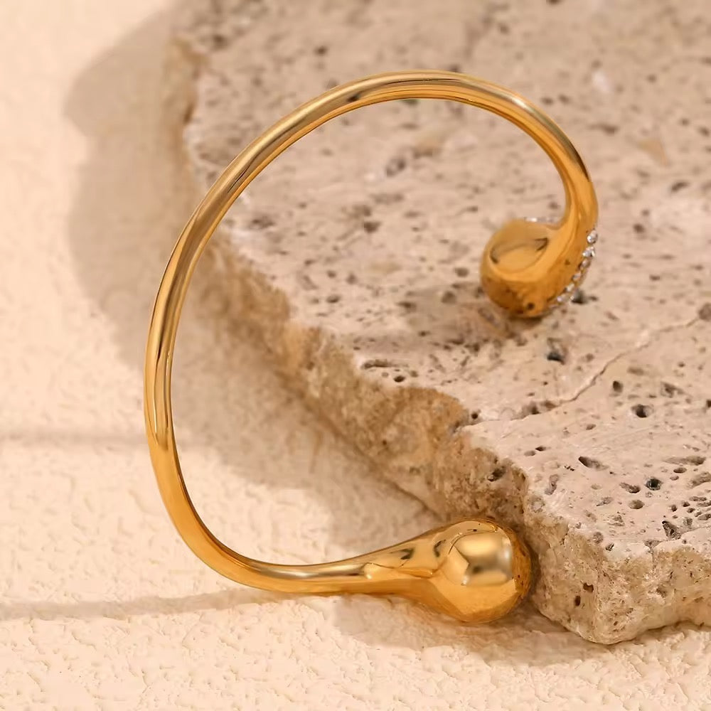 Luminous Curve Bracelet
