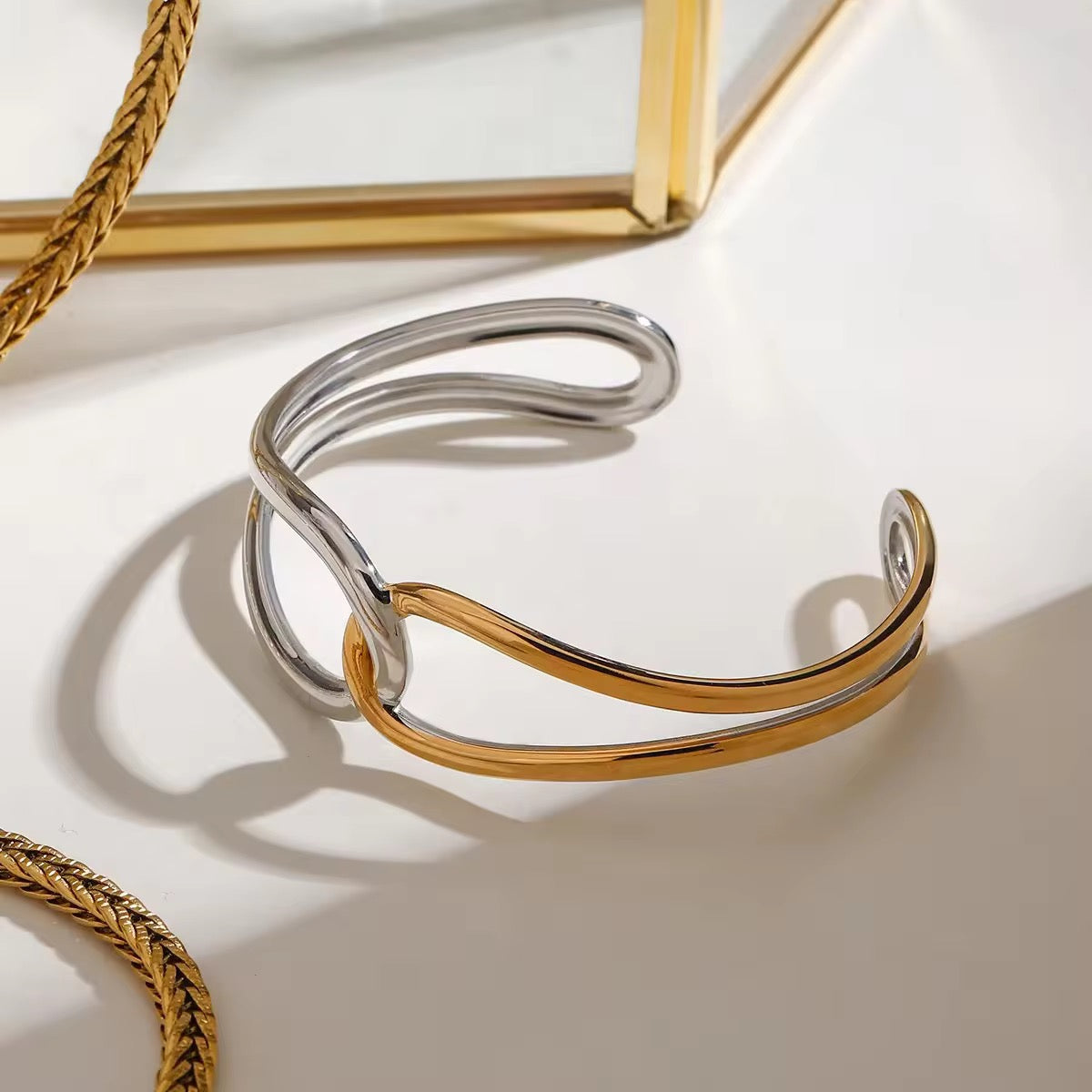 Interlock Bracelet