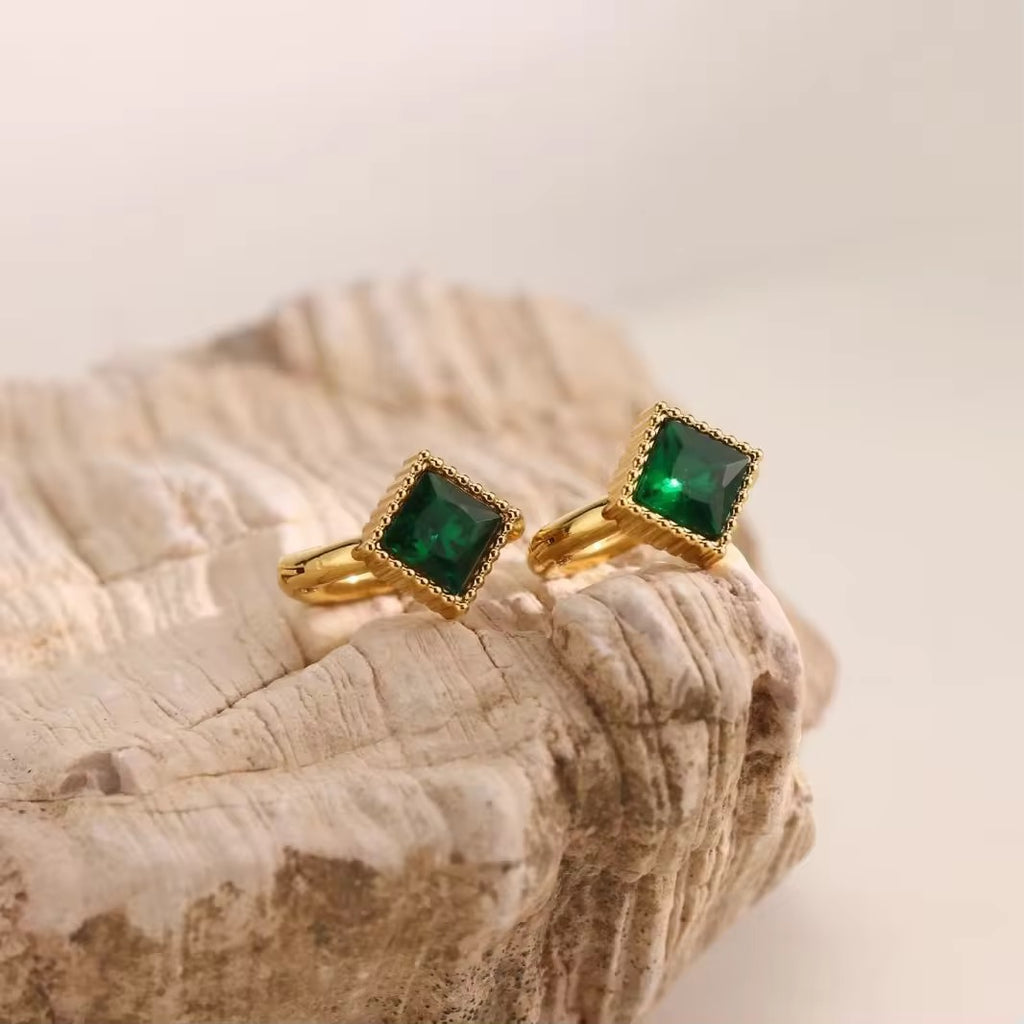 Verde Hoops