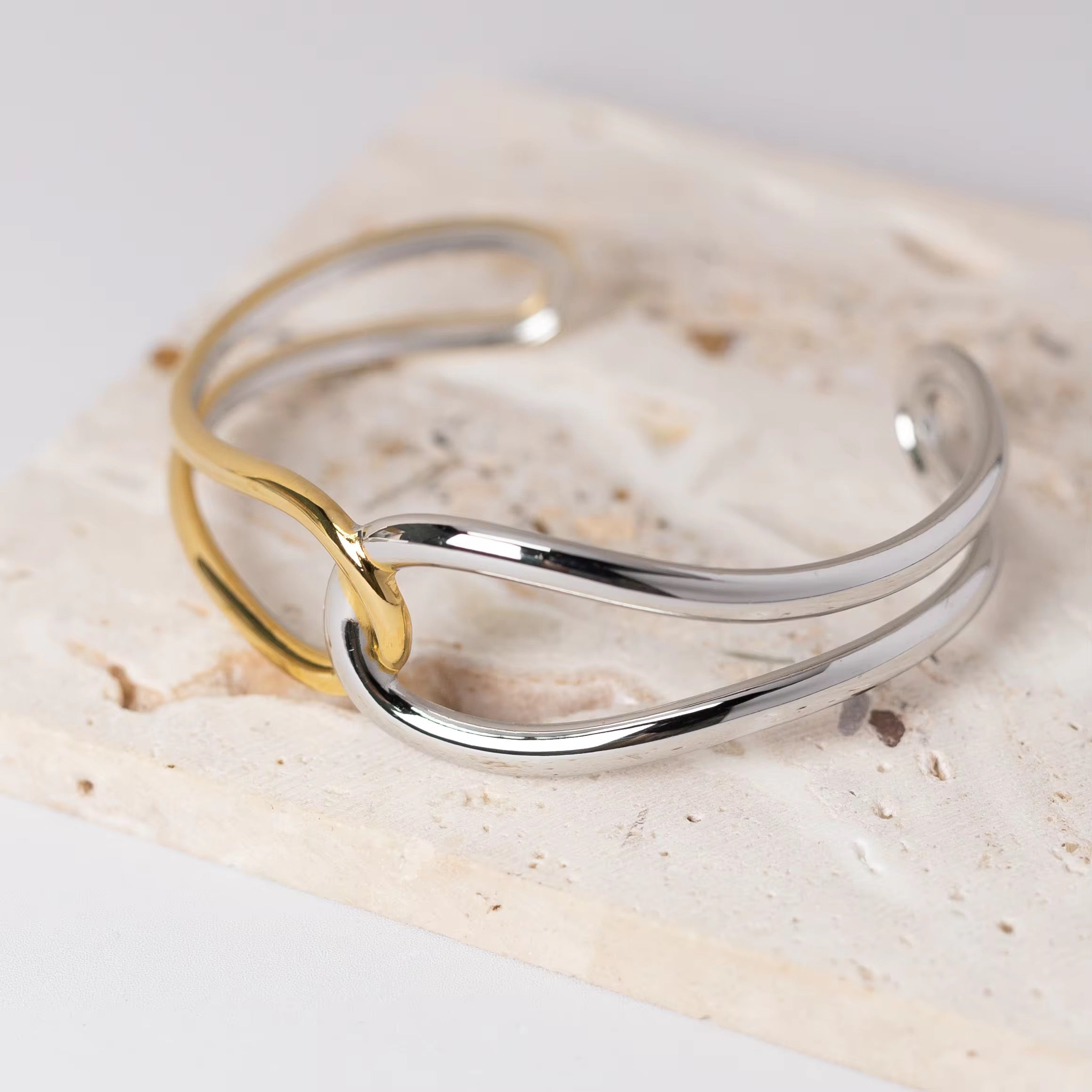 Interlock Bracelet