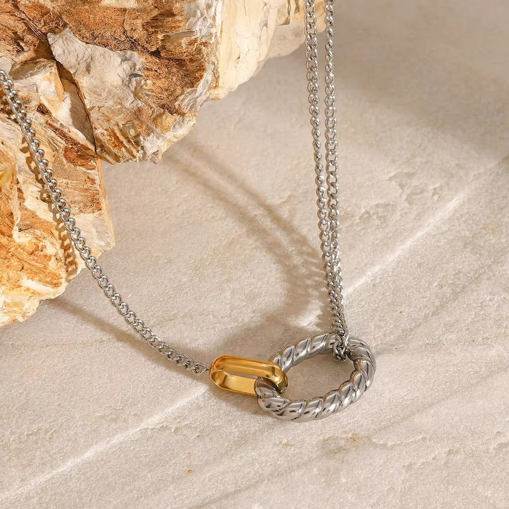 Nia Necklace