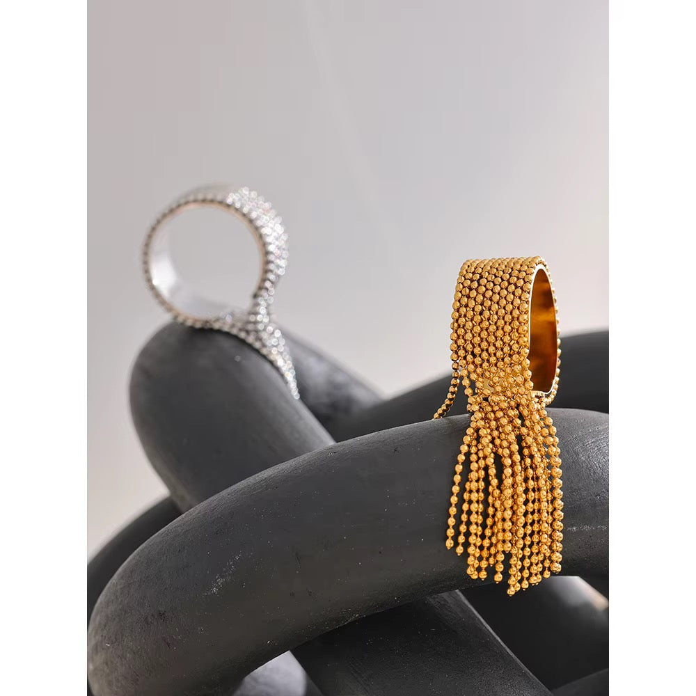 Tinsel Fringe Ring