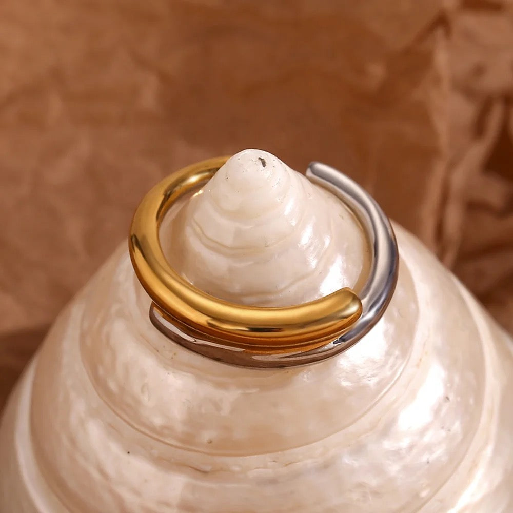 Twinline Ring