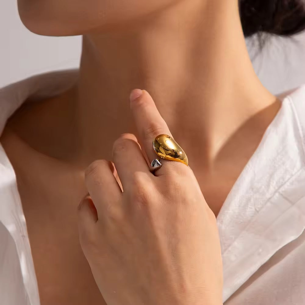Poise Ring