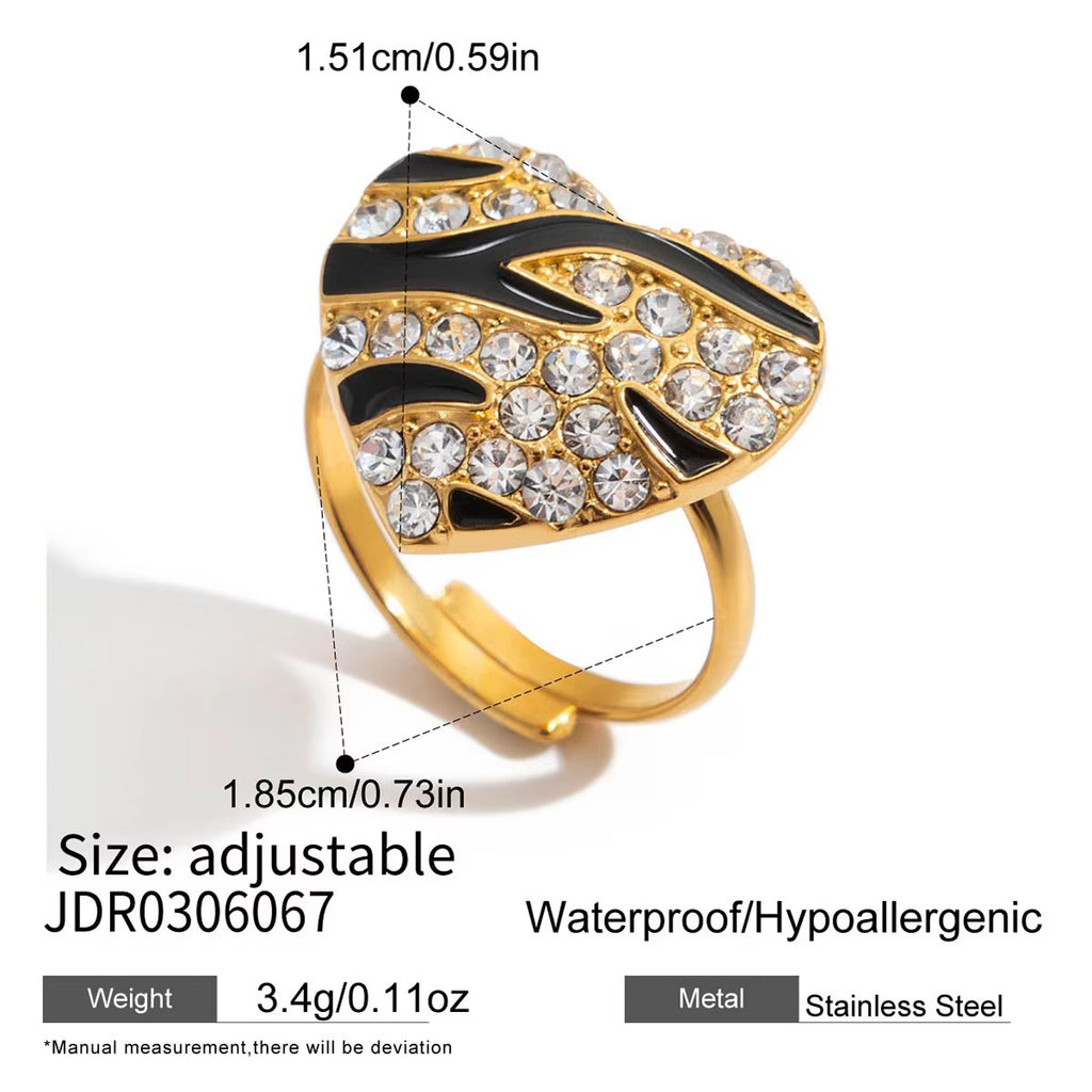 Ruhi Crystal Heart Ring