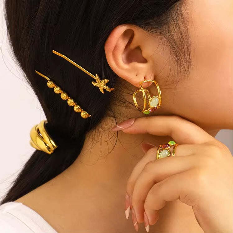 Mila Hoops