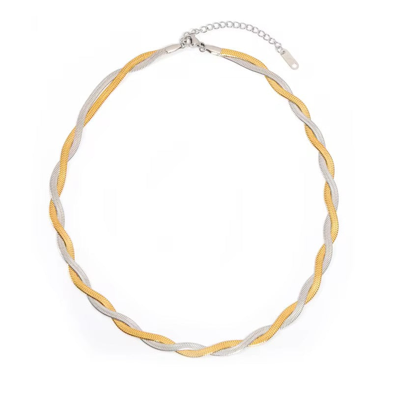 Elara Necklace