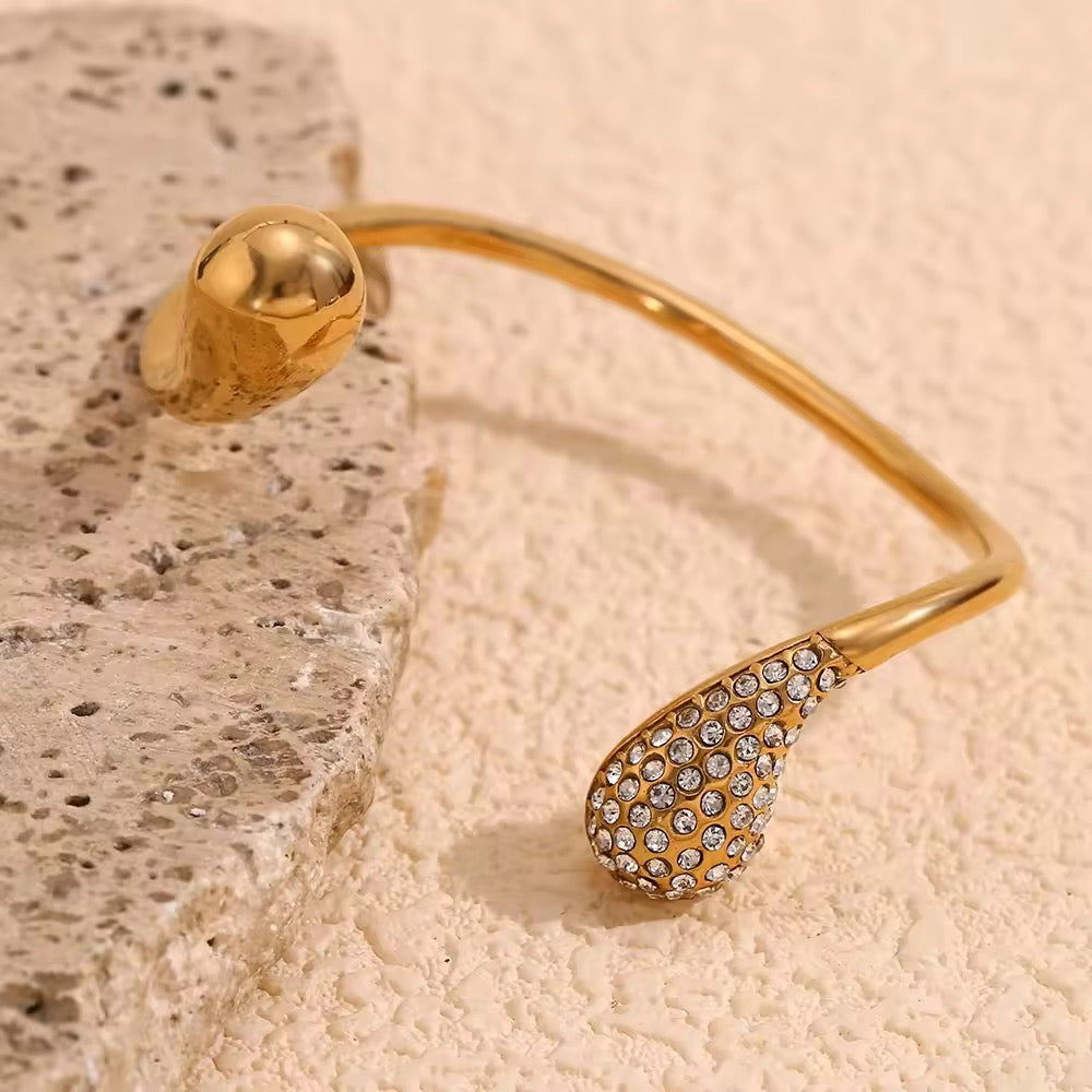 Luminous Curve Bracelet