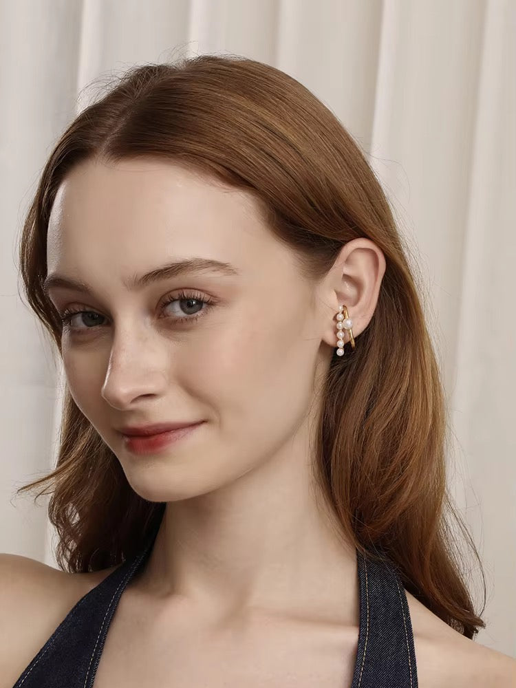 Perlina Pearl Ear Cuff