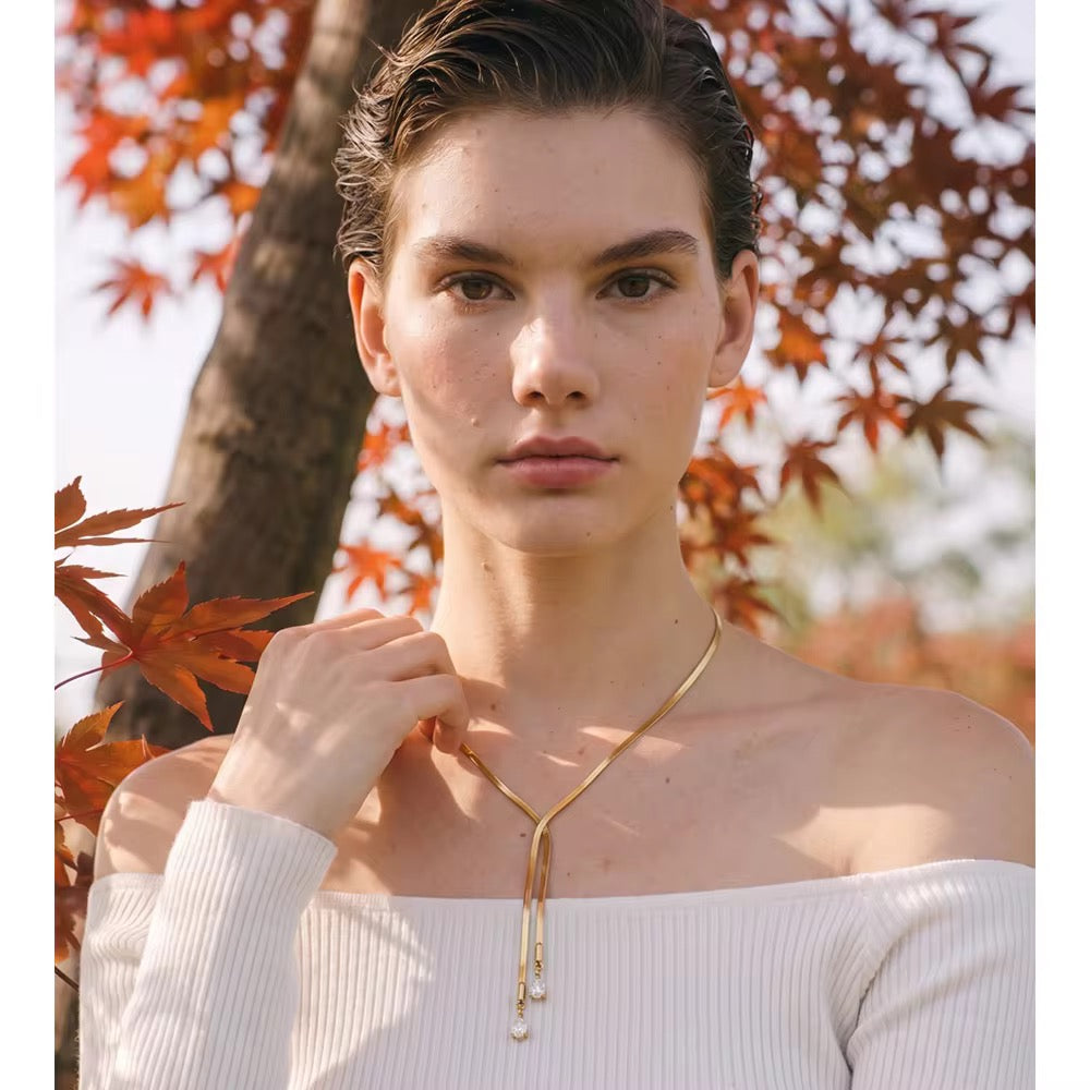 Mira Lariat Necklace