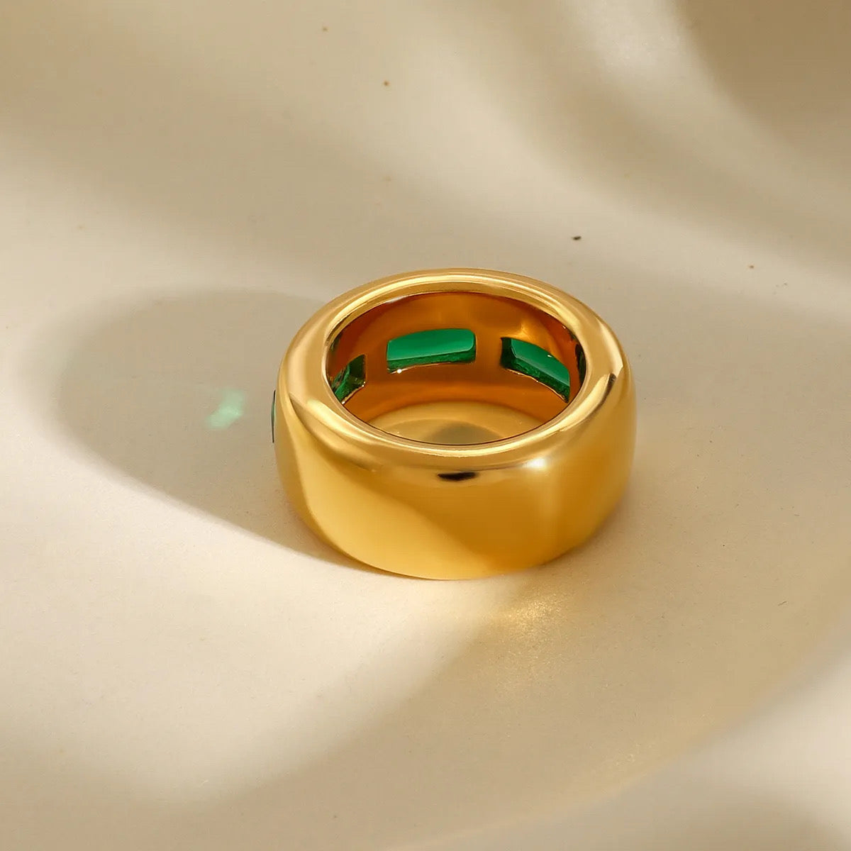 Moxie Band Ring