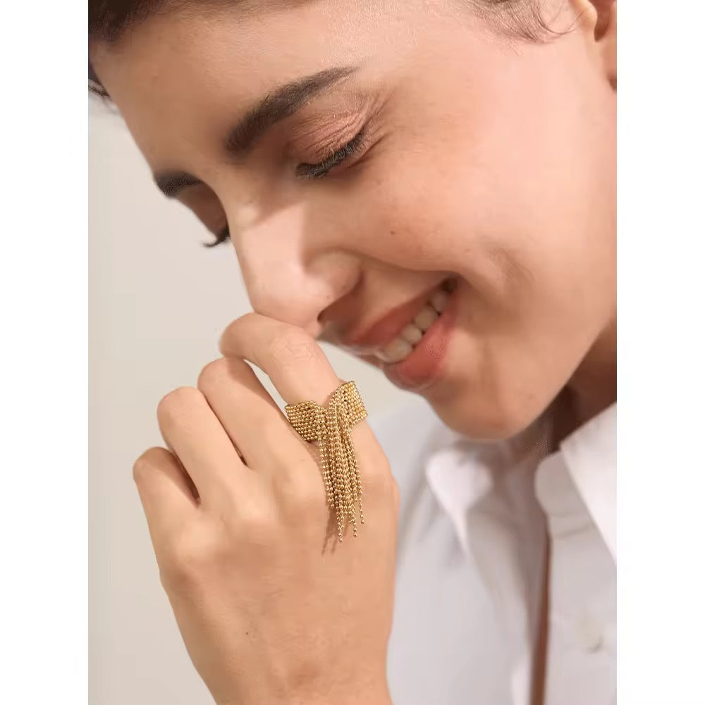 Tinsel Fringe Ring
