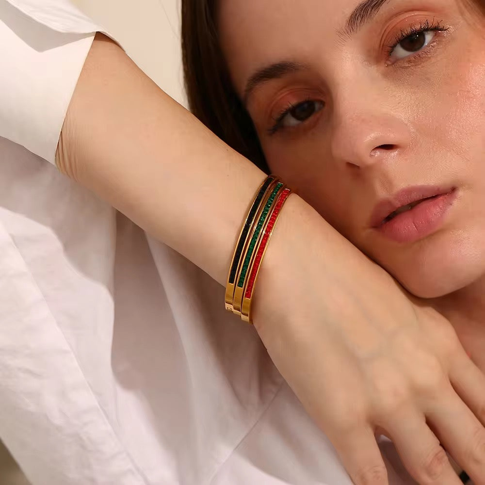 Regalia Bangle