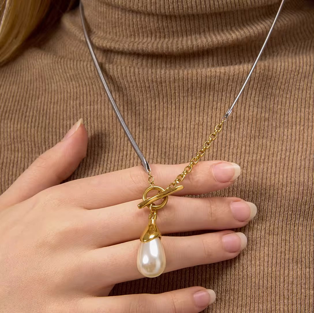 Elowen Necklace