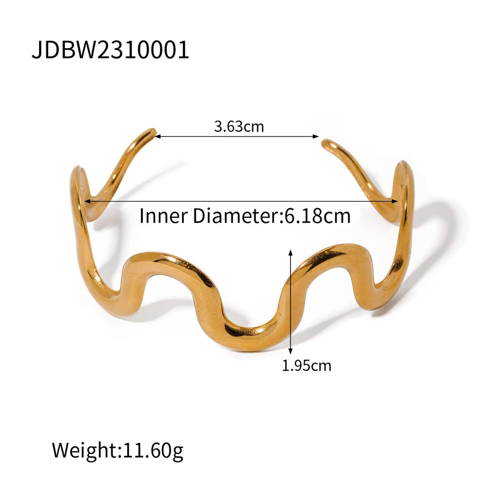 Lehriya Wavy Cuff Bracelet
