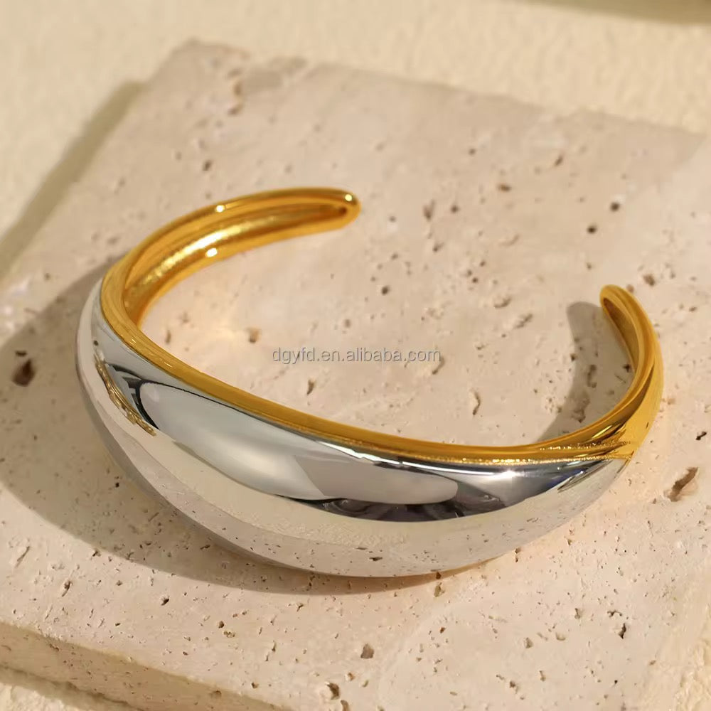 Vega Cuff