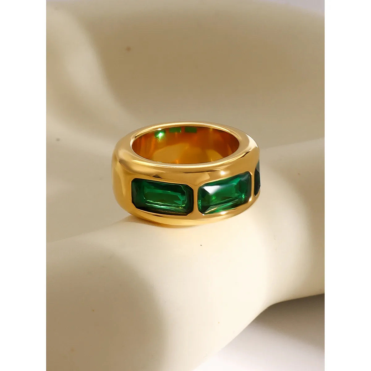 Moxie Band Ring