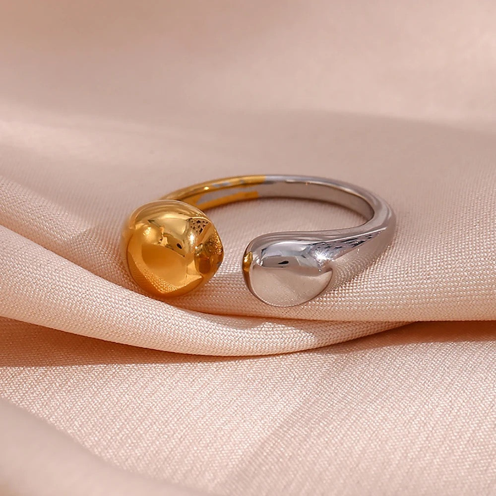 Two Tone Dot Ring