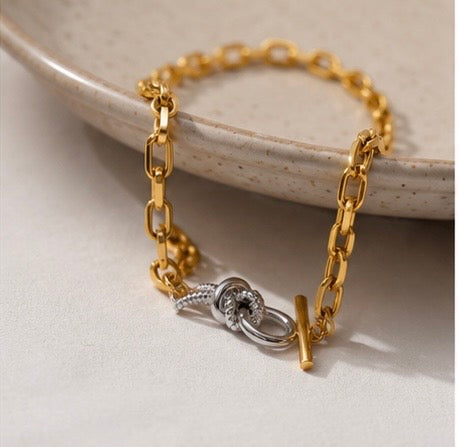 Knot Bracelet