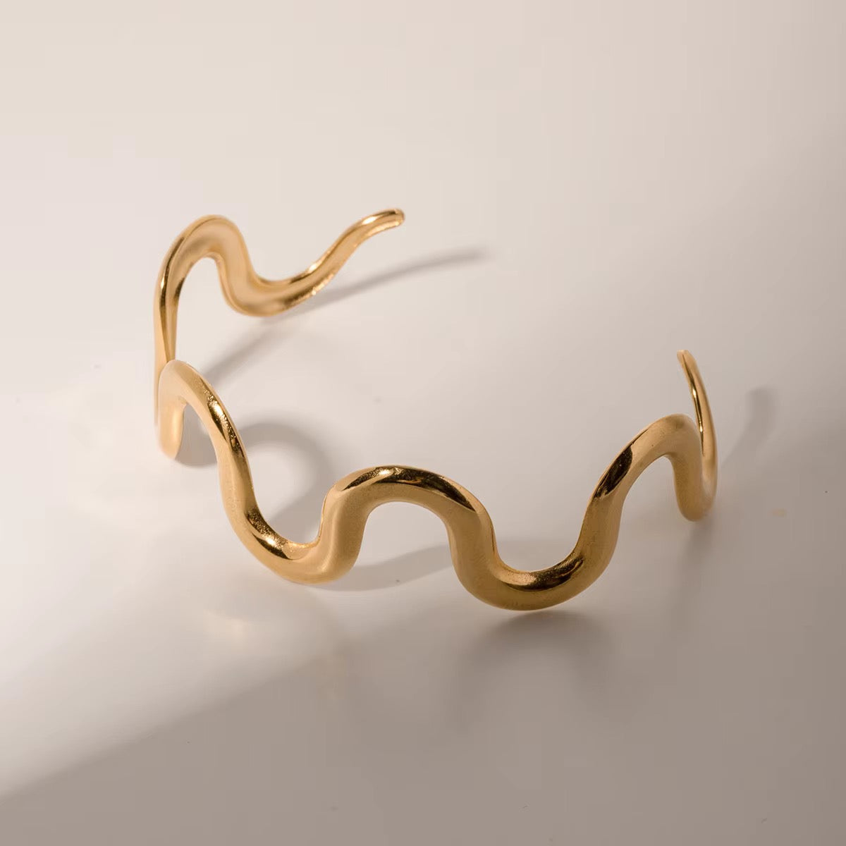 Lehriya Wavy Cuff Bracelet