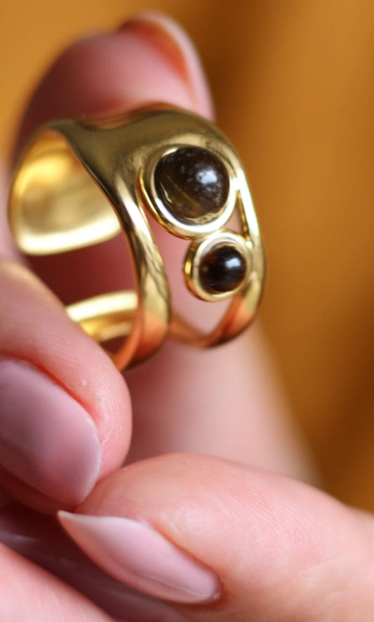 Urban Rani Mocha Curve Ring