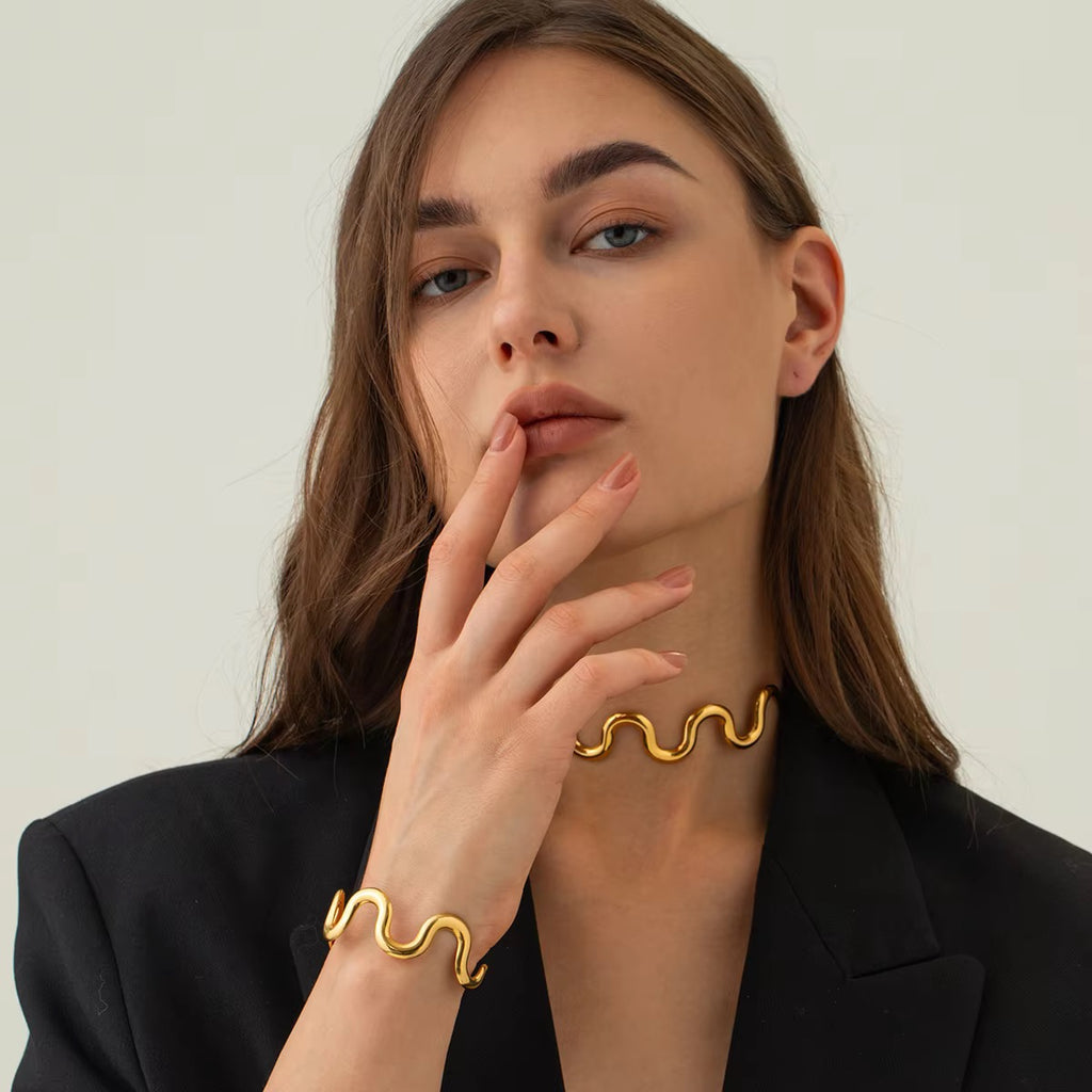 Lehriya Wavy Cuff Bracelet