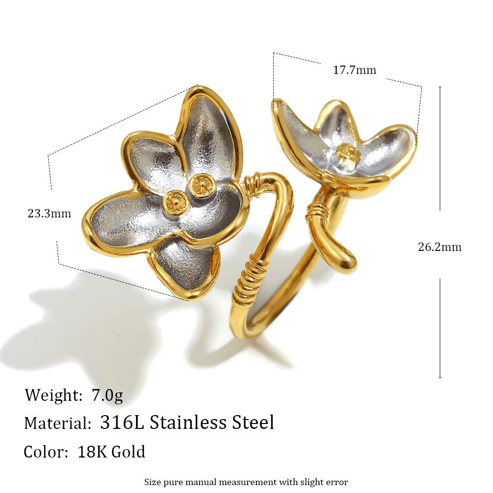 Saanjh Two Tone Flower Ring