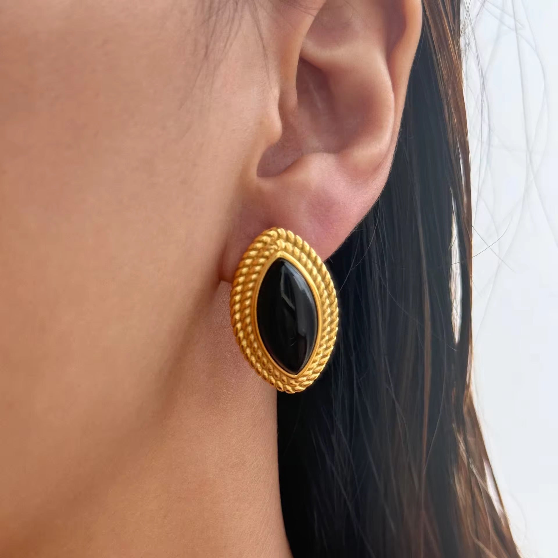 Orla Studs