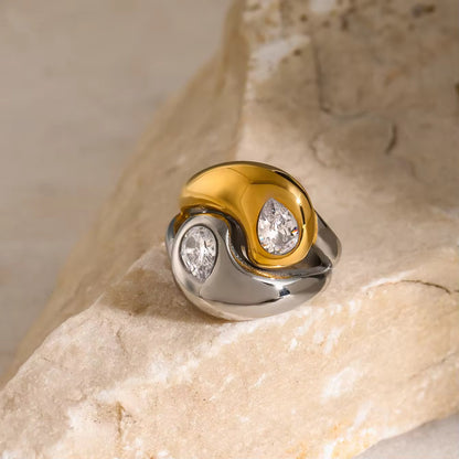 Yin & Yan crystal ring