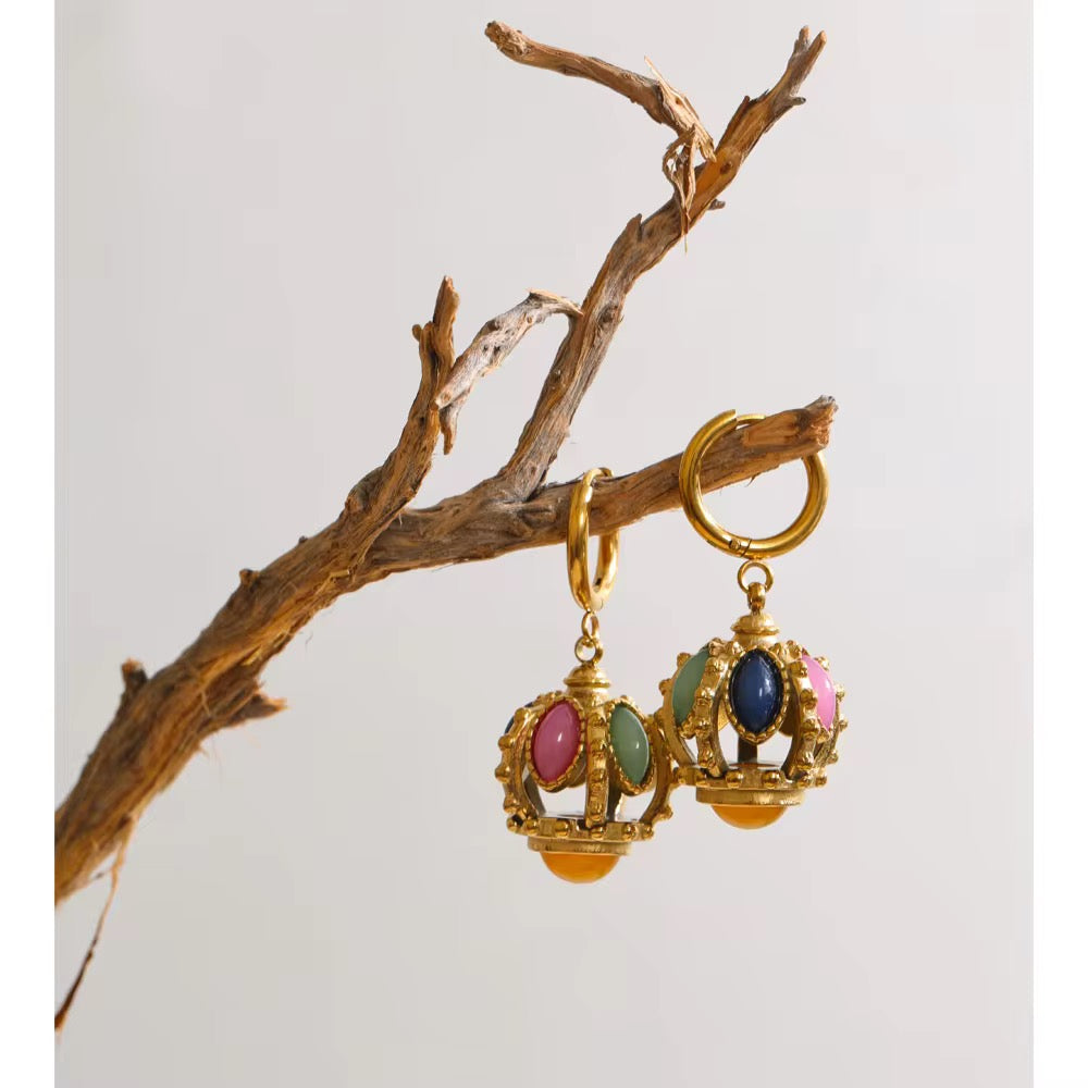 Taj crown necklace and earring set by Navera Jewels