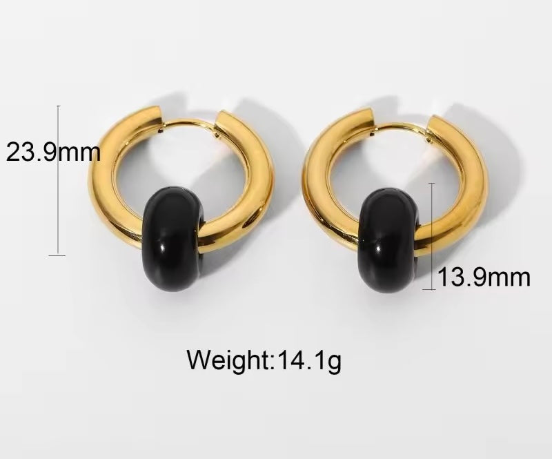 Kyra Hoops