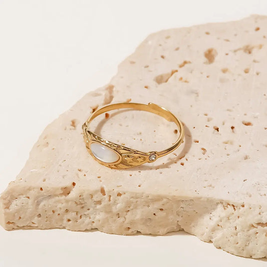 Urban Rani Star Ring
